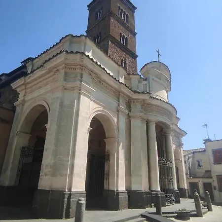 Piazza Duomo * Sutri