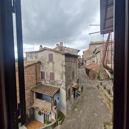 Piazza Duomo Apartment Sutri